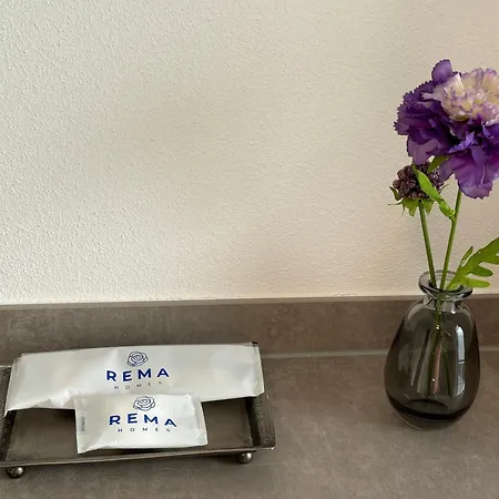 Rema Homes - Luxurioese - Messenaehe - *