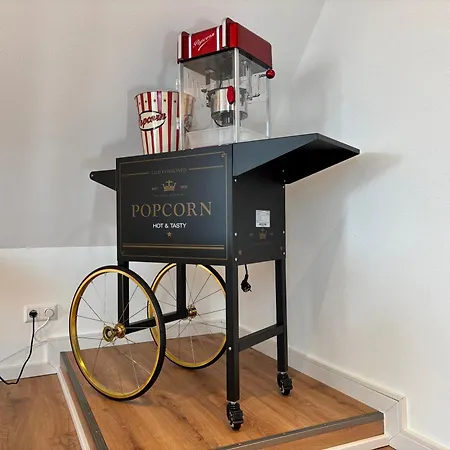 アパート Rema Homes - Luxurioese - Messenaehe -