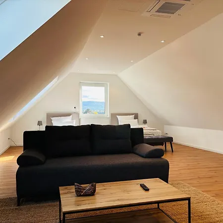 アパート Rema Homes - Luxurioese - Messenaehe -