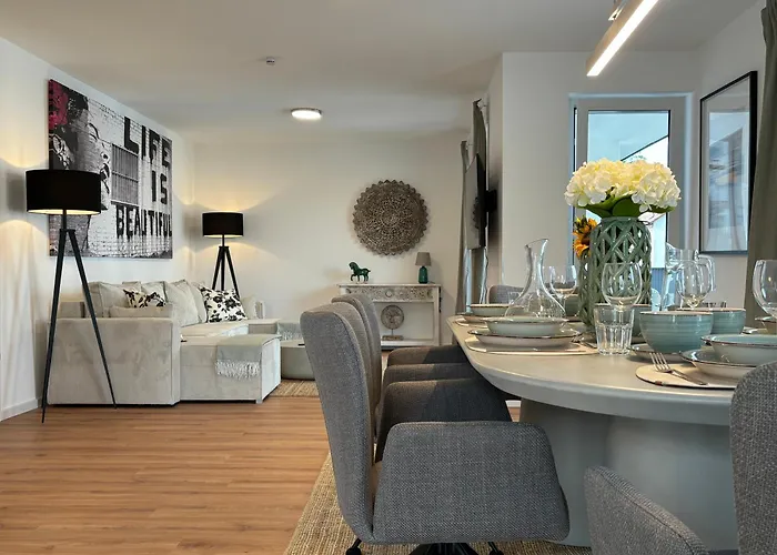 Rema Homes - Luxurioese - Messenaehe - *