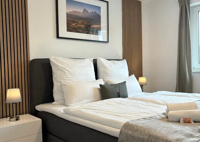 Rema Homes - Luxurioese - Messenaehe - Appartement