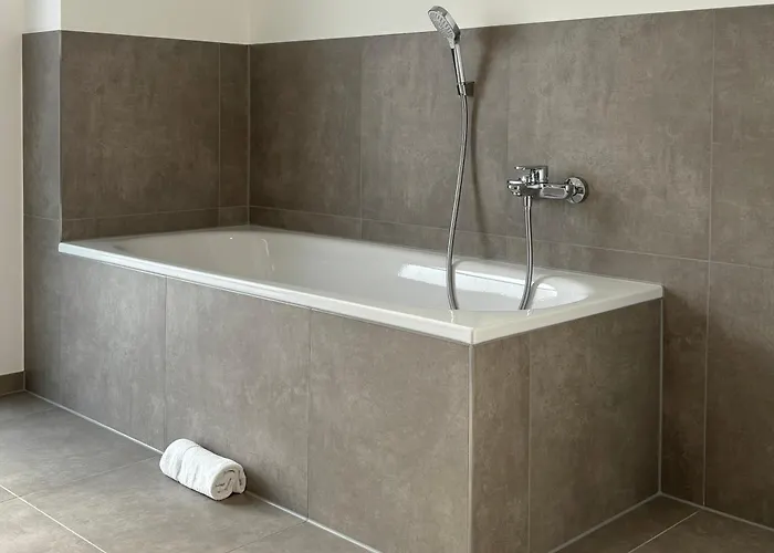 Rema Homes - Luxurioese - Messenaehe - *