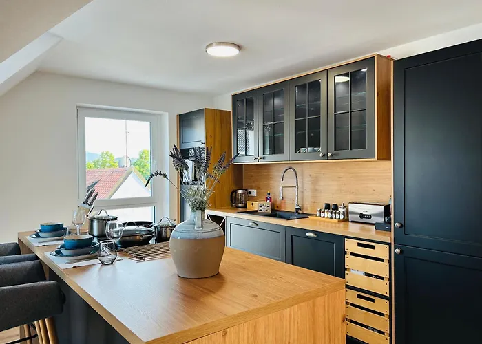 Rema Homes - Luxurioese - Messenaehe - Appartement